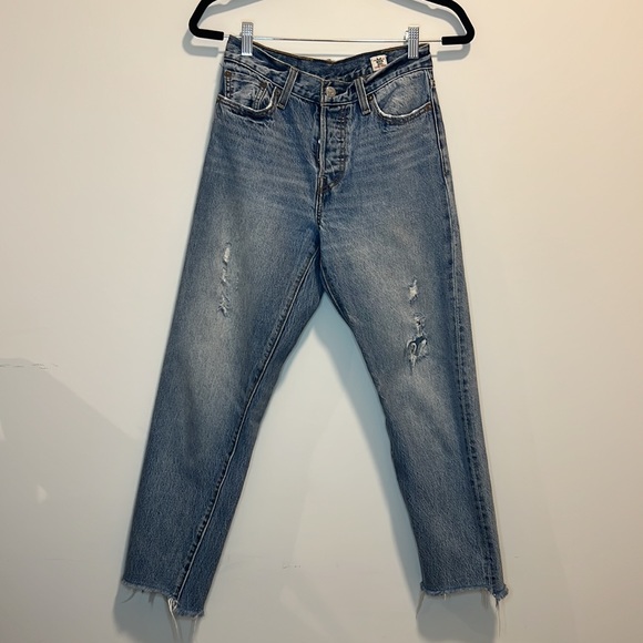 Levis Wedgie Jeans made with White Oak Cone Denim Sz 26 - Picture 2 of 13